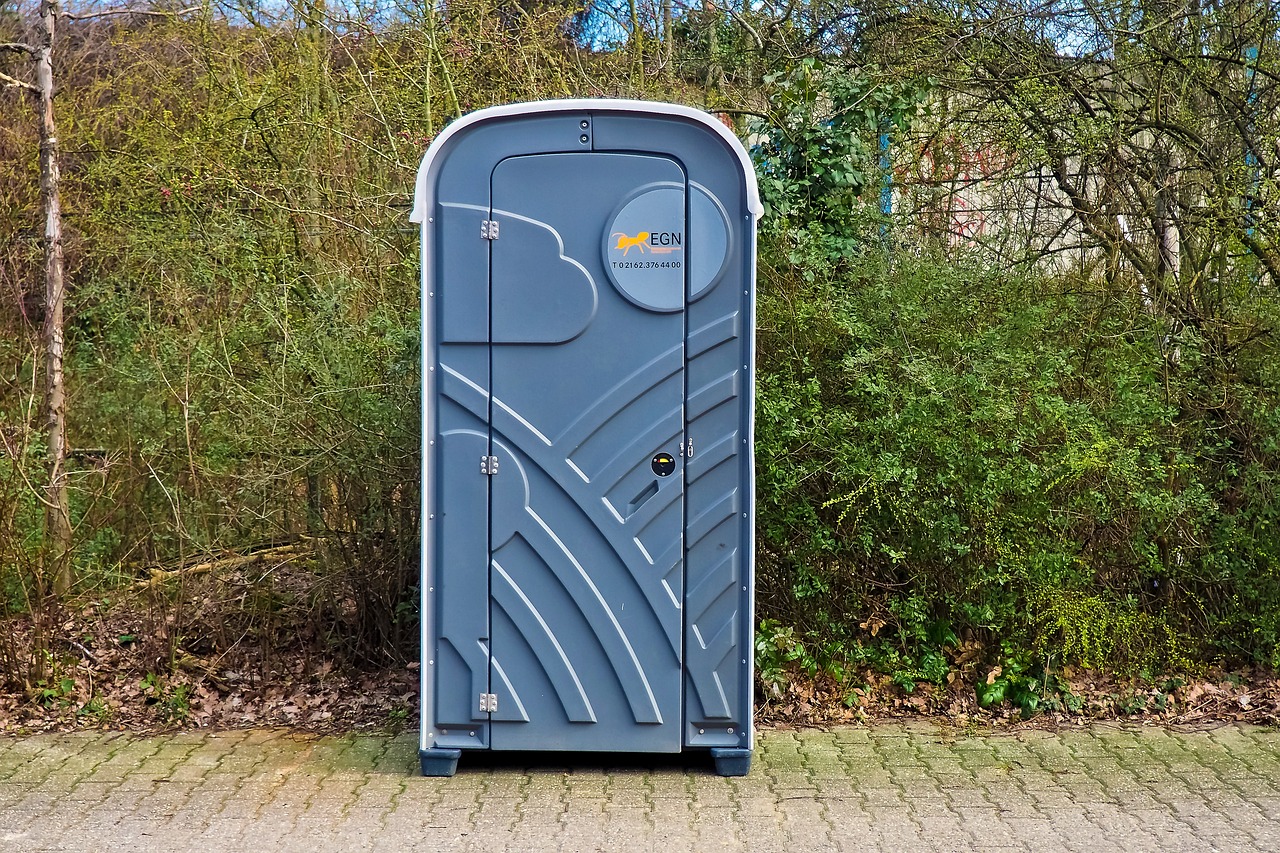 How to Build a DIY Composting Toilet